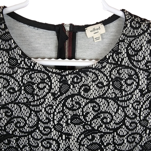 Aritzia Wilfred Lace Mignonne Lace dress - Picture 3 of 6